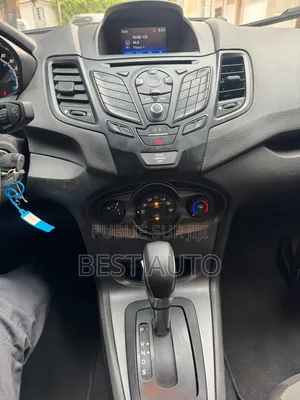 Ford Fiesta 2019 Blanc