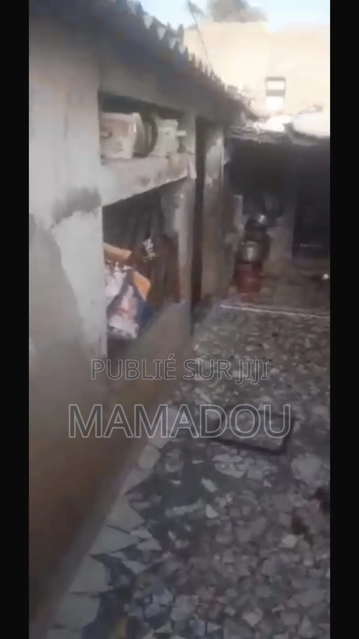 Maison À Démolir a Vendre Guediawaye