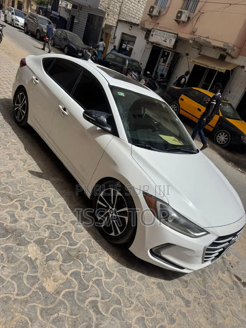 Hyundai Elantra 2017 Blanc