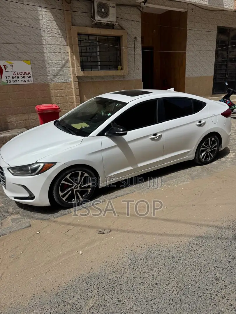 Hyundai Elantra 2017 Blanc