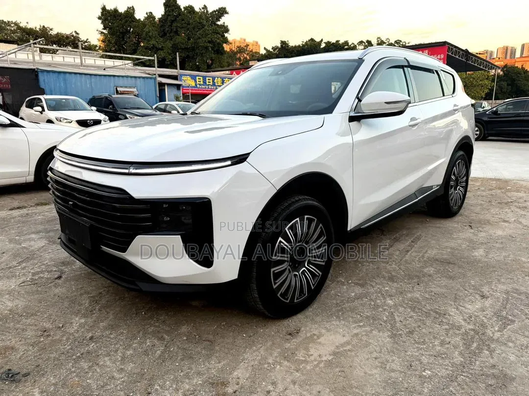 Jetour X70 Plus 2025 Blanc