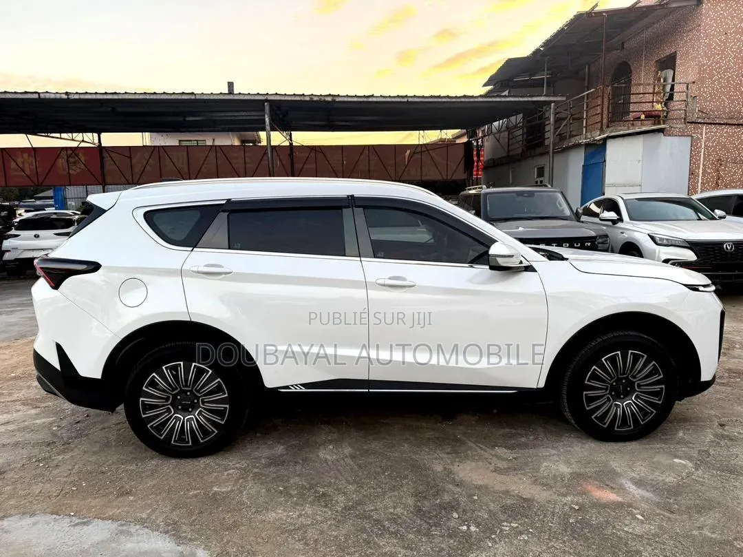 Jetour X70 Plus 2025 Blanc