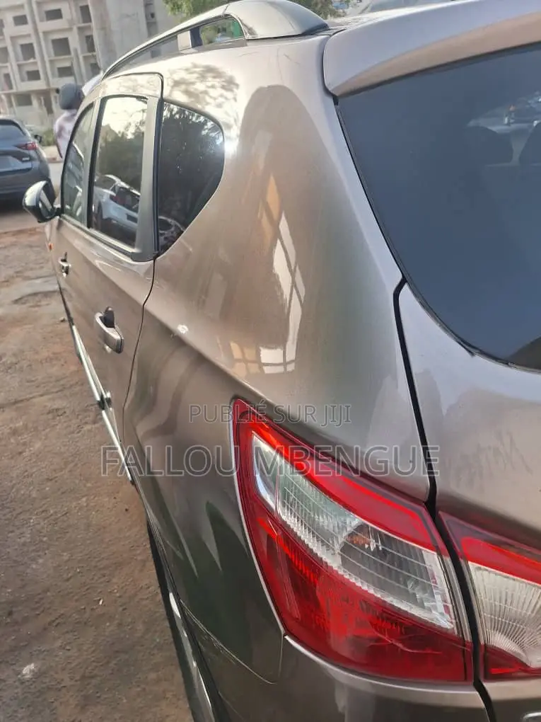 Nissan Qashqai 2013 Marron