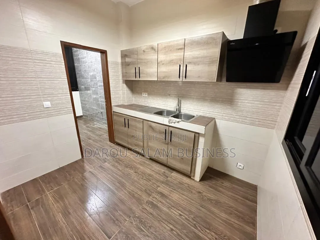 3chbre Appartement dans Mamelles, Yoff à Louer
