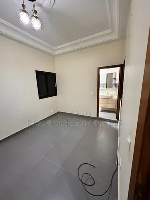 3chbre Appartement dans Mamelles, Yoff à Louer