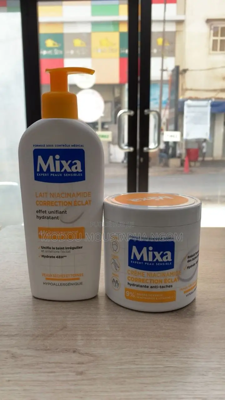 Produits Cosmétiques Et D’Entretien Disponibles