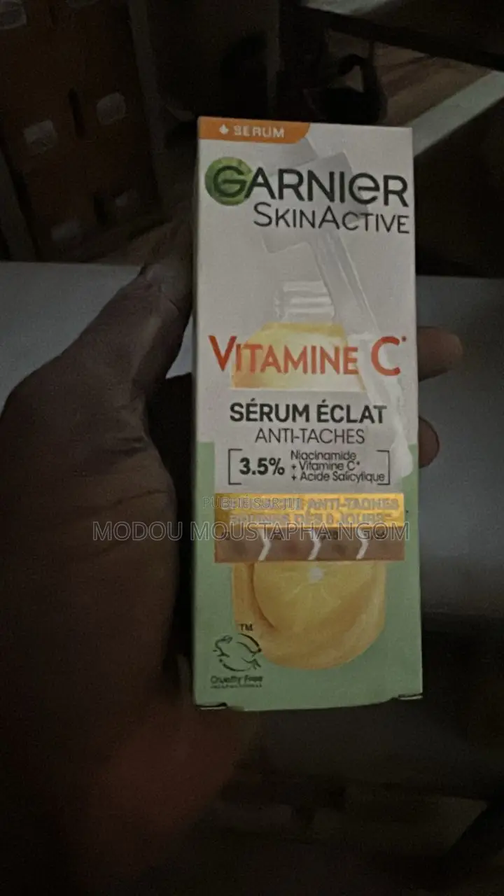 Produits Cosmétiques Et D’Entretien Disponibles
