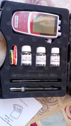 Ph-Mètre Et Réfrigérateur Labo