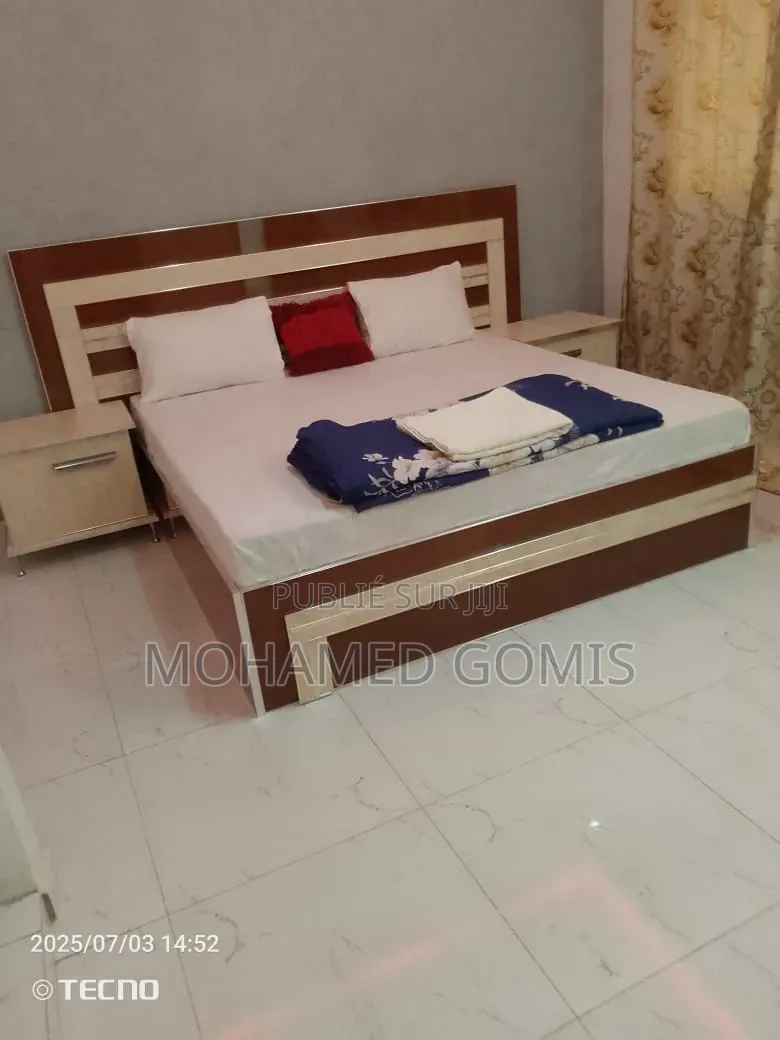 Meublé 5chbre Maison de ville/terrasse dans Bara, Sindia à Vendre