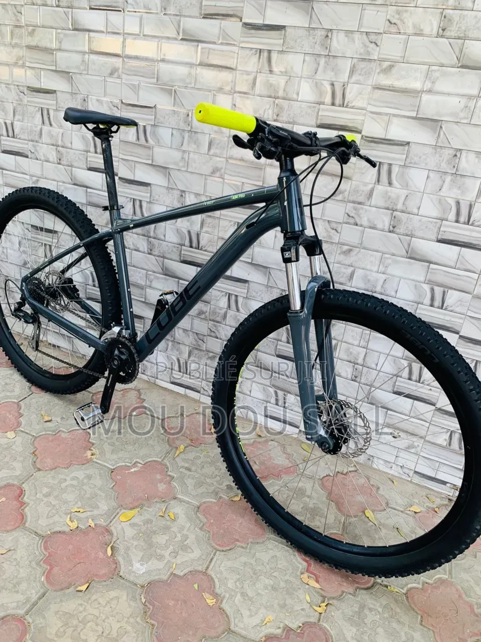 Vélo VTT Cube Cycliste