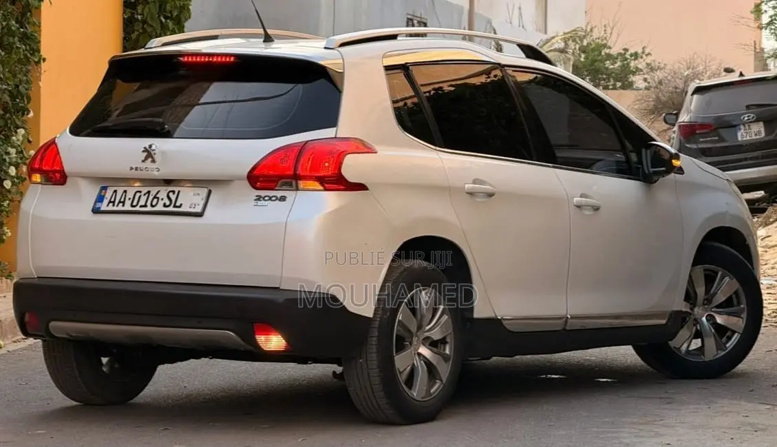 Peugeot 2008 1.6 BlueHD (120 Hp) 2016 Blanc