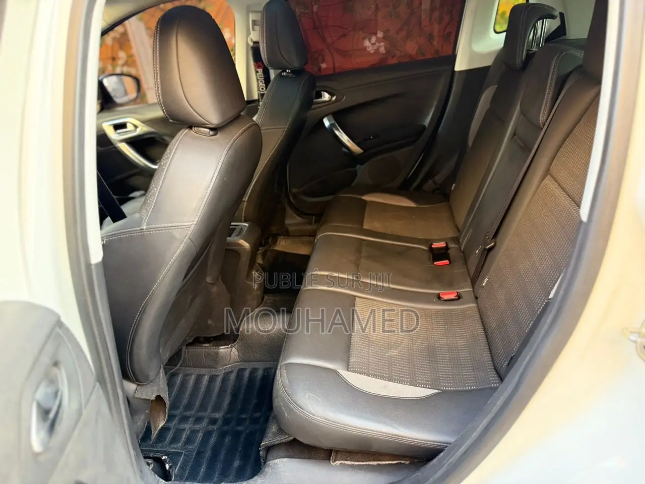 Peugeot 2008 1.6 BlueHD (120 Hp) 2016 Blanc