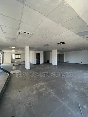 11chbre Duplex dans Almakhtoum, Mermoz Sacré-Cœur à Vendre
