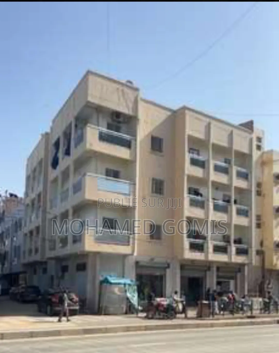 14chbre Appartement dans Fadia, Parcelles Assainies à Vendre
