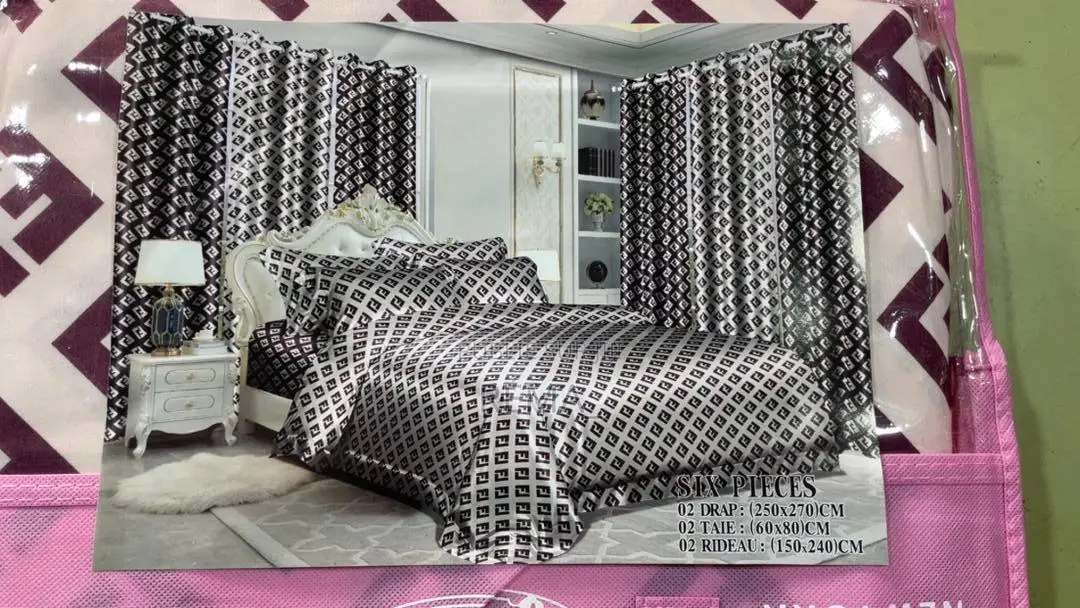 Ebsemble 8 Pièces Haute Qualité Avec 2 Rideaux Assortis – Style Luxe