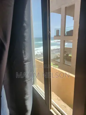 Meublé 2chbre Appartement dans Yoff à Louer