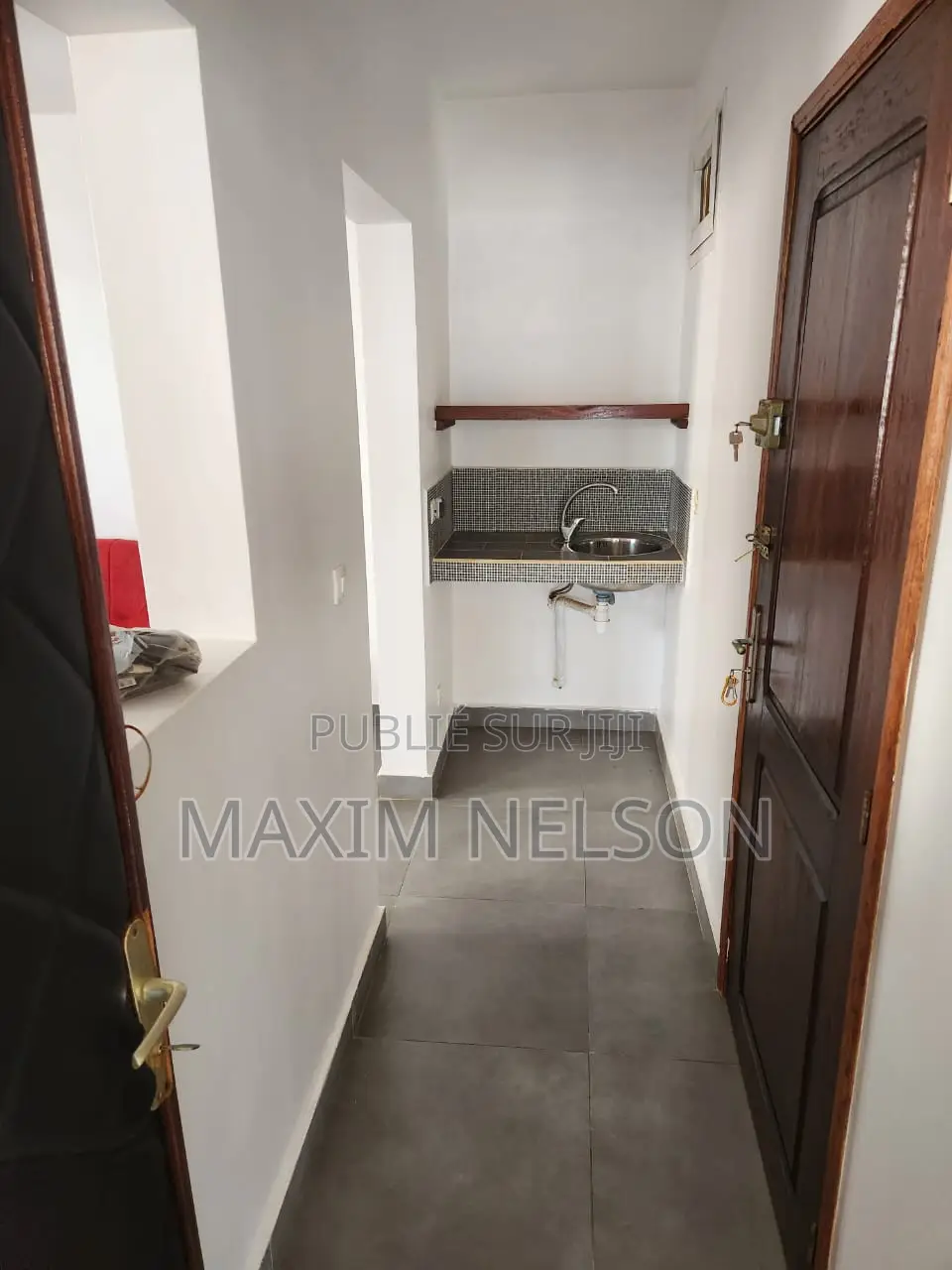Meublé 2chbre Appartement dans Yoff à Louer