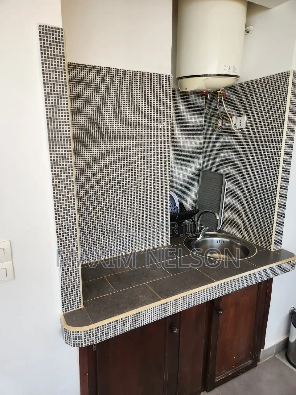 Meublé 2chbre Appartement dans Yoff à Louer