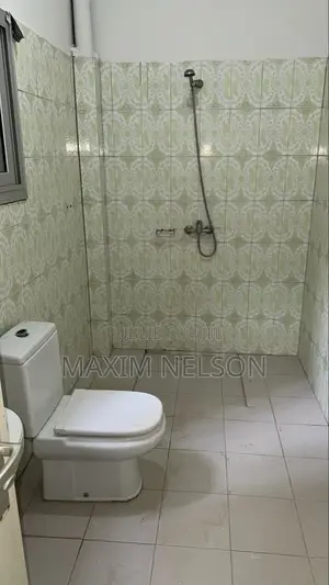 1chbre Studio dans Yoff à Louer