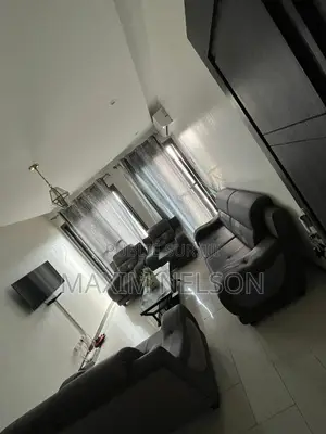 Meublé 2chbre Appartement dans Yoff à Louer