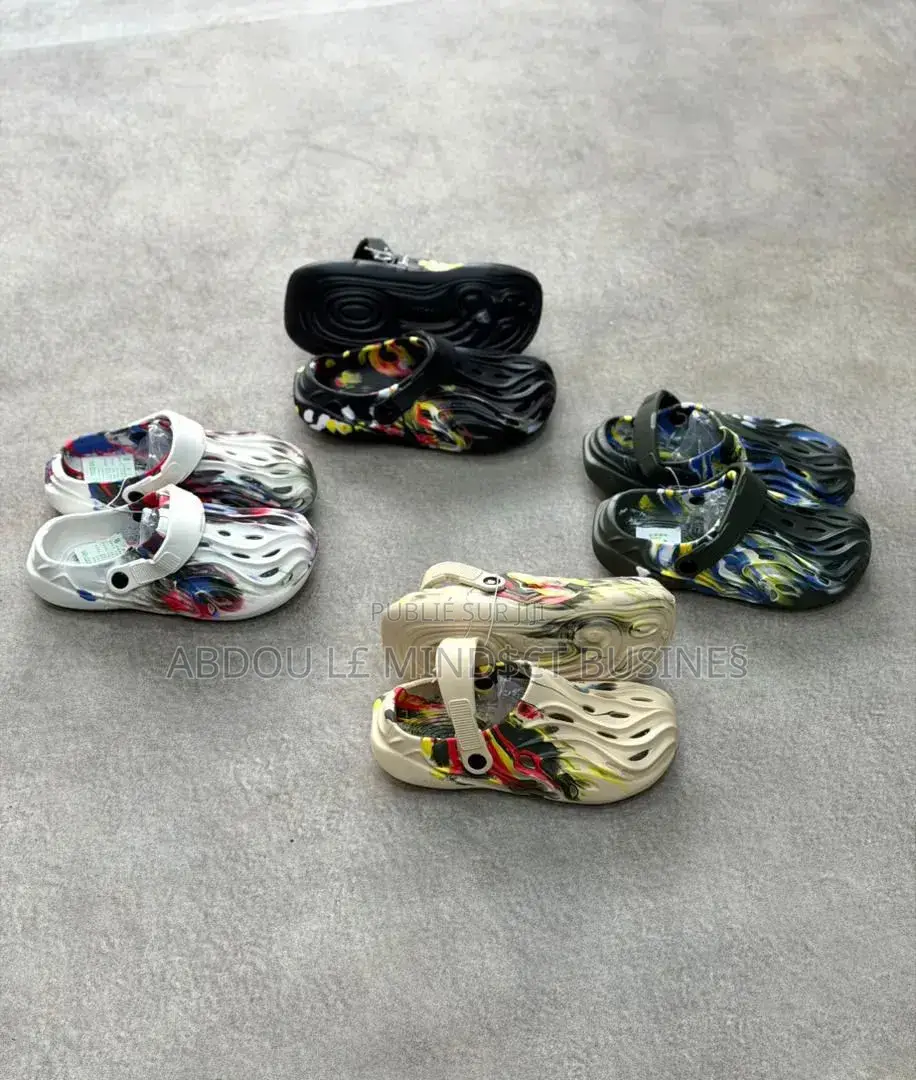 New Crocs Multicolore Original Qualité Disponible