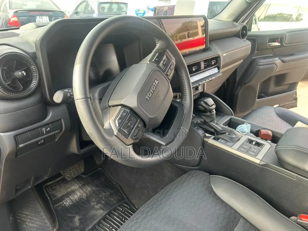 Toyota Land Cruiser Prado 2025 Noir