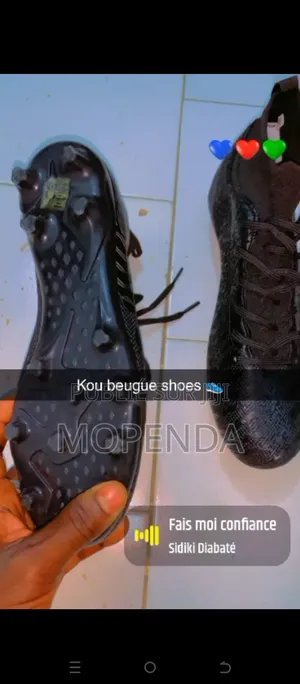 Crampons Football