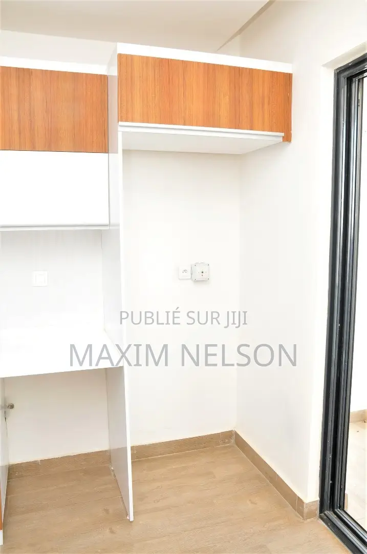 1chbre Appartement dans Fann-Point E-Amitié à Louer