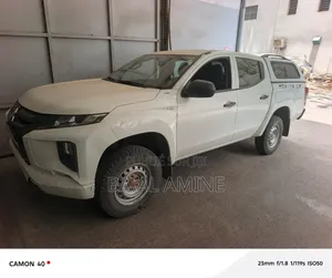 Mitsubishi L200 2022 Blanc