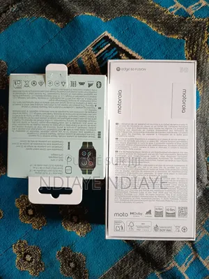 Nouveau Motorola Edge 60 Fusion 256 GB Gris
