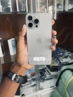 Nouveau Apple iPhone 15 Pro Max 256 GB Gris