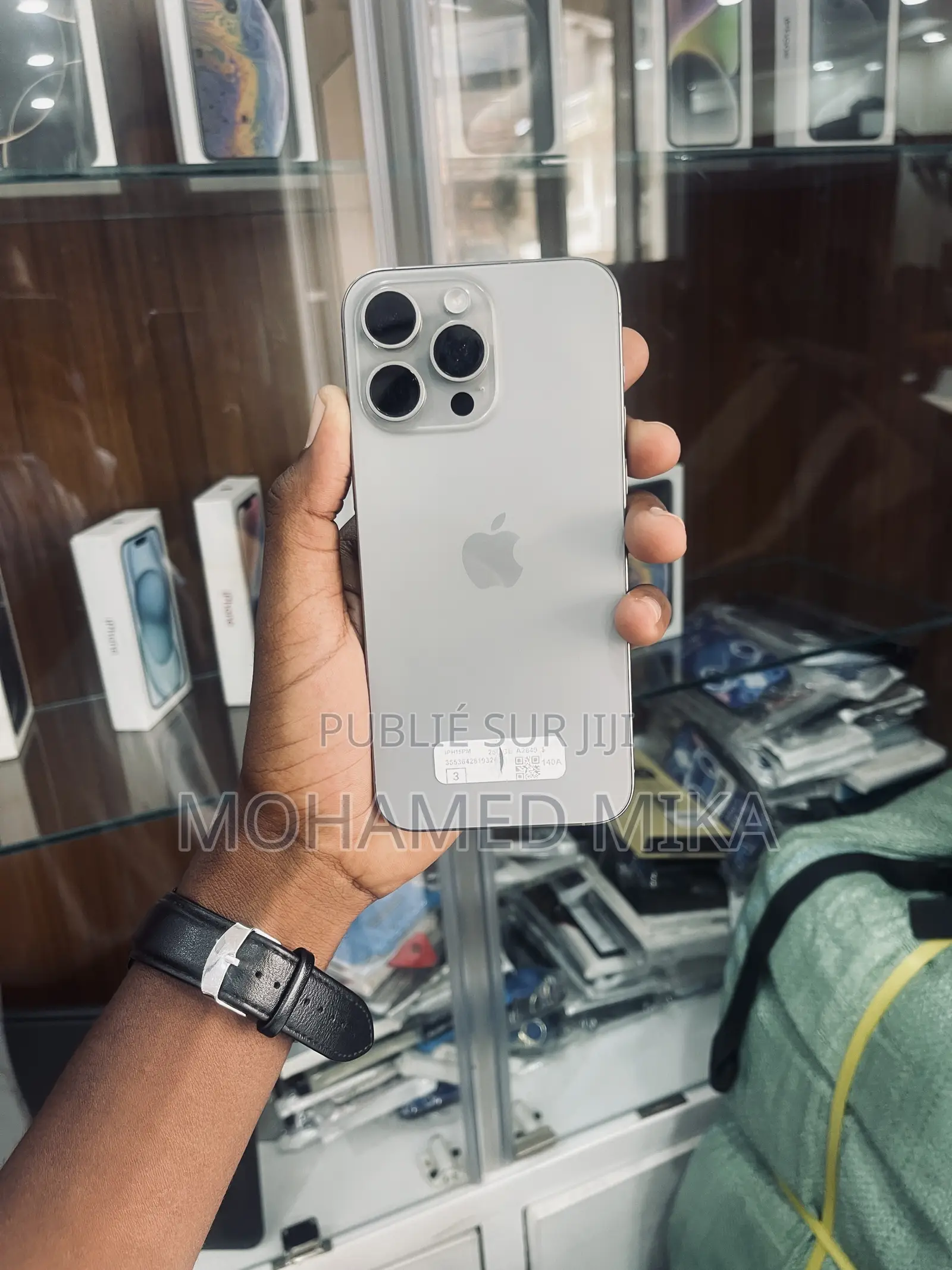 Nouveau Apple iPhone 15 Pro Max 256 GB Gris