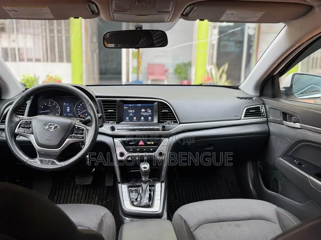 Hyundai Elantra 2017 Blanc