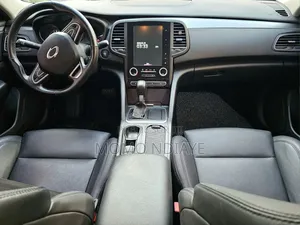 Renault Samsung SM6 2017 Gris