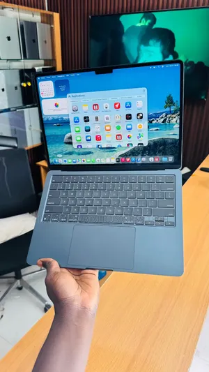 Nouveau Apple MacBook Air 2022 M2 16GB Apple M2 SSD 256GB