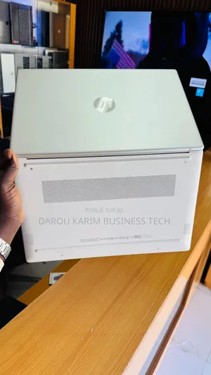 Nouveau HP Pavilion Gaming Laptop 15-dk2xxx 16GB Intel Core i5 512GB