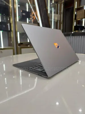 Nouveau Microsoft Surface Laptop 4 16GB AMD Ryzen 5 SSD 256GB