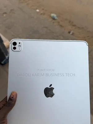 Nouveau Apple iPad Pro 13 (2025) 256 GB Autre