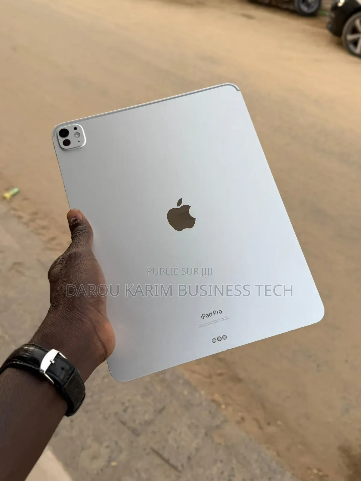 Nouveau Apple iPad Pro 13 (2025) 256 GB Autre