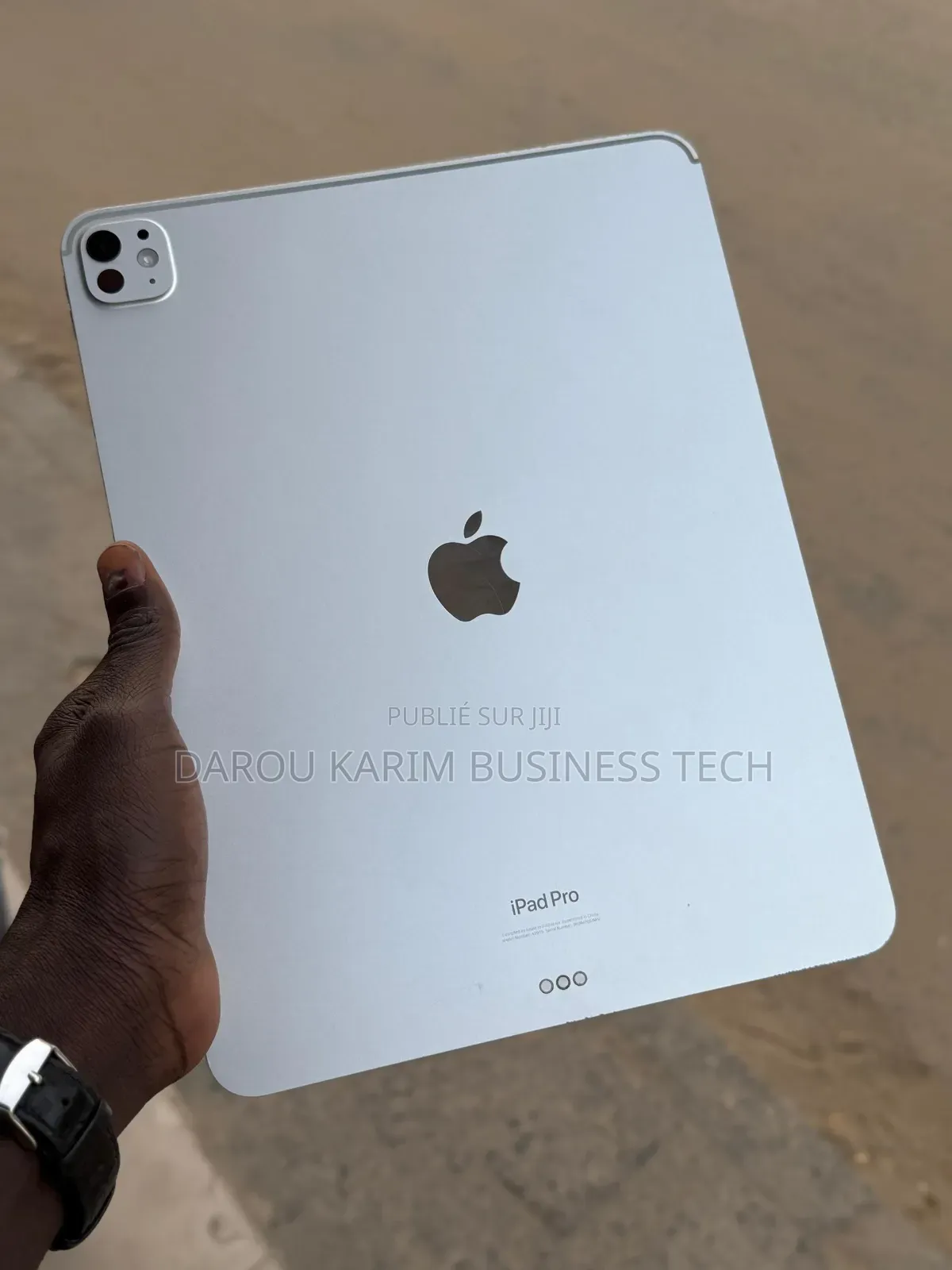 Nouveau Apple iPad Pro 13 (2025) 256 GB Autre