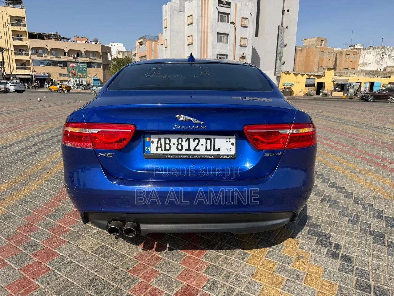 Jaguar XE 2017 Bleu