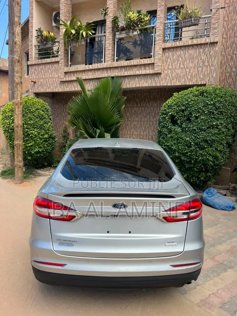 Ford Fusion 2017 Gris