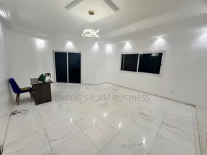 3chbre Appartement dans Mamelles, Yoff à Louer