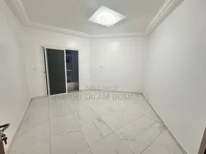 3chbre Appartement dans Mamelles, Yoff à Louer