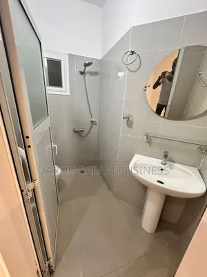 3chbre Appartement dans Mamelles, Yoff à Louer