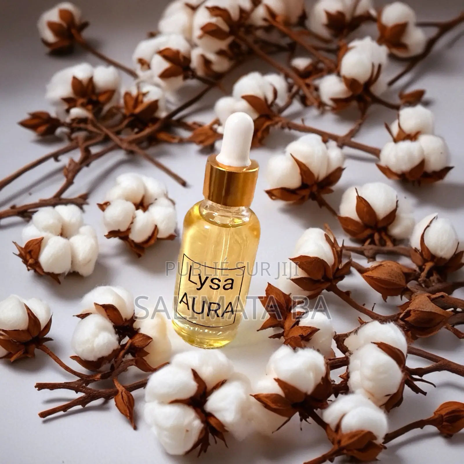 “Huiles Parfumées Oud Luxury Collection”