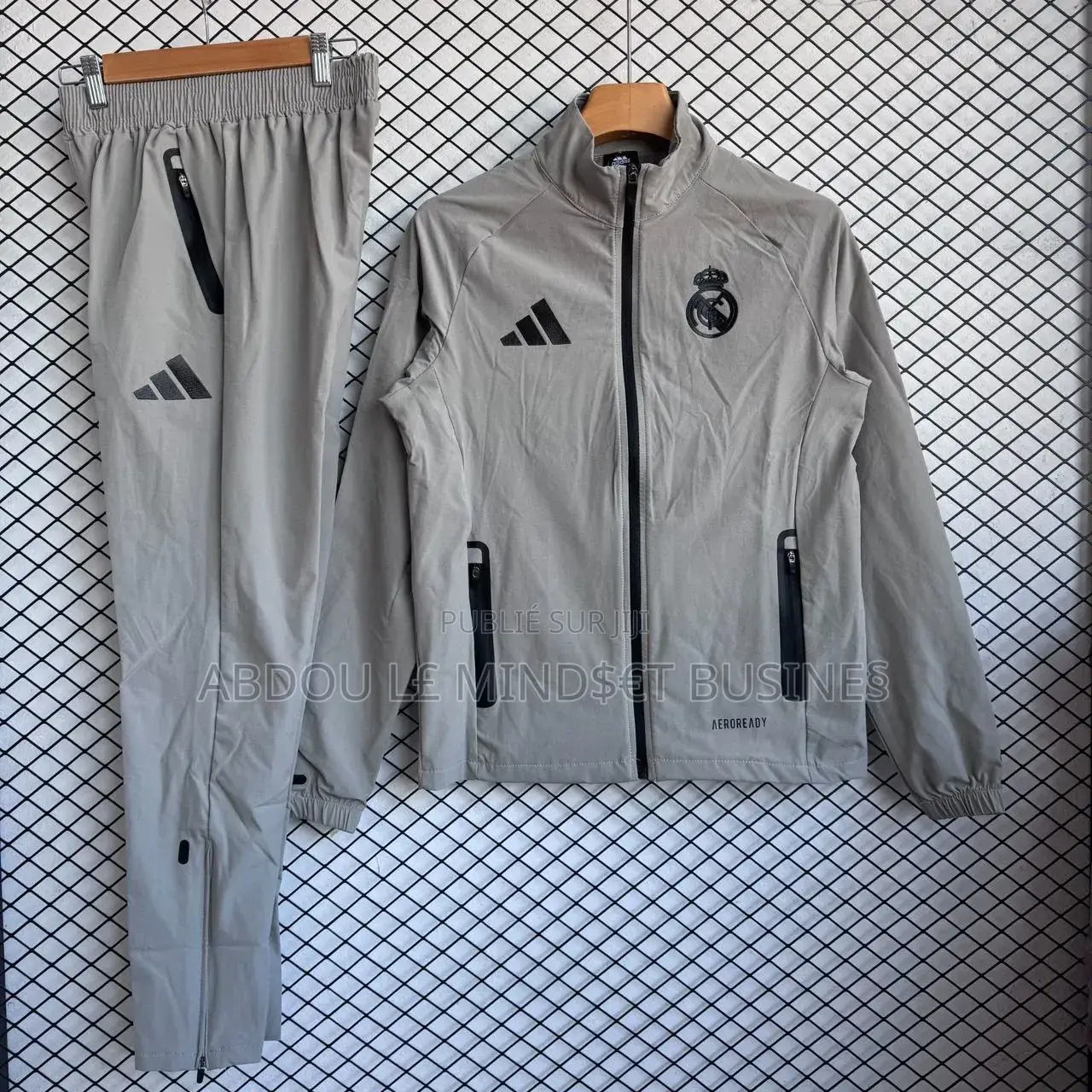 Blouson Réal Madrid Différents Couleur