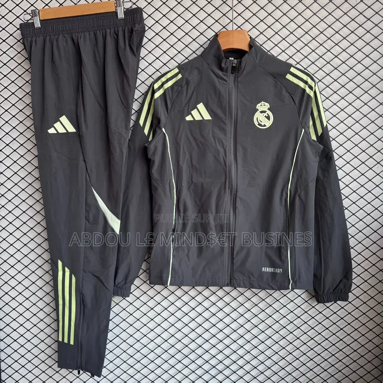 Blouson Réal Madrid Différents Couleur