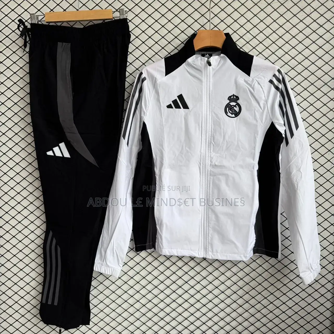 Blouson Réal Madrid Différents Couleur