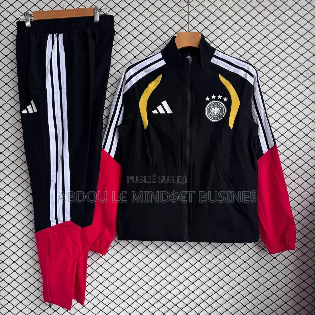 Blouson Différentes Équipe Disponible